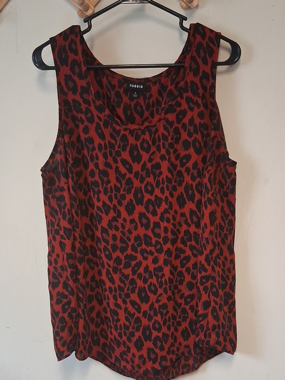 Torrid Black & Red Leopard Print Tank Top